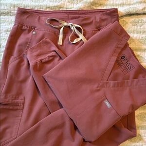 Figs Women's Top and Jogger Bottoms in Dusty Rose